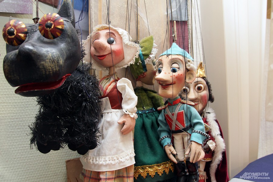 Куклы из кукольного театра